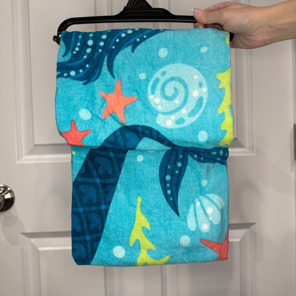 Mainstays Kids Mermaid Beach Towel Blue Quick Dry 28 x 60 NWT - Picture 4 of 4
